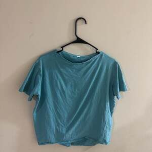 Light Blue  Lululemon Short Sleeve T-Shirt One Size M